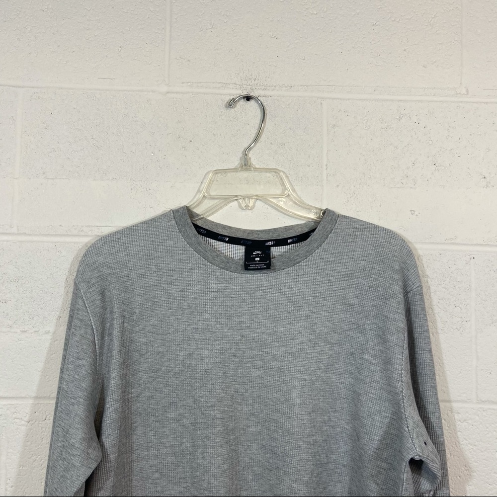 ❗️Nike Thermal Long Sleeve - Picture 3 of 9